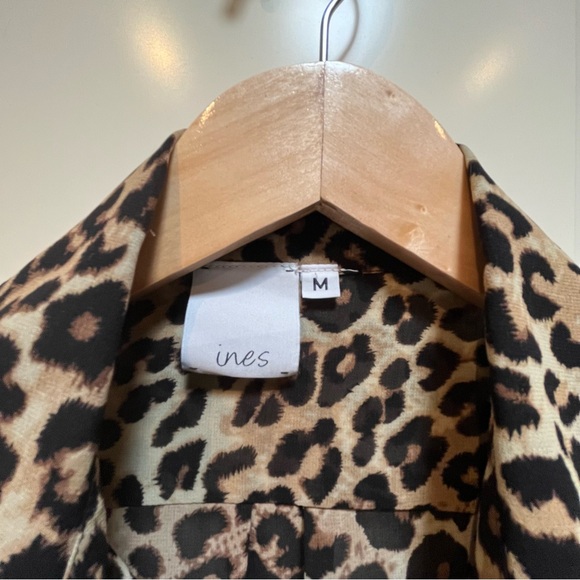 Ines sz M Animal Print Blouse - Picture 8 of 8